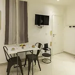 #33 Staywiz Us - Heart Of Old Town 5mins Walk To شقة