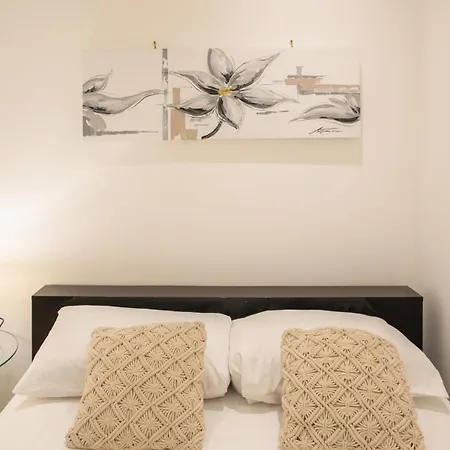 #33 Staywizus - Heart Of Old Town Ac 5mins Walk To Apartment