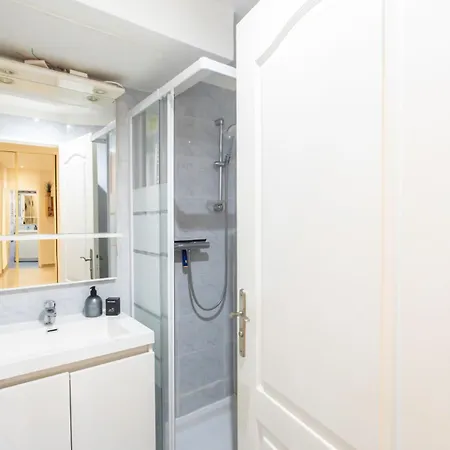 Apartment #33 Staywizus - Heart Of Old Town Ac 5mins Walk To Nizza