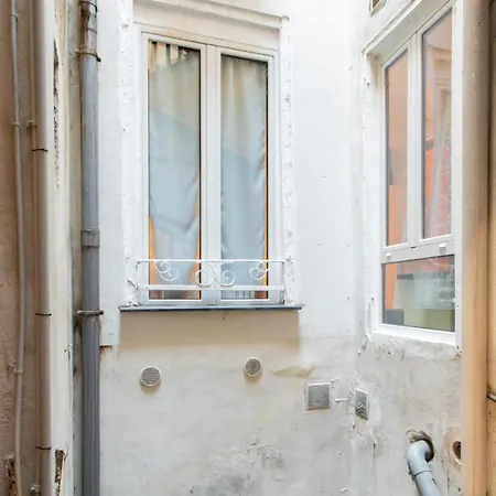 Apartment #33 Staywizus - Heart Of Old Town Ac 5mins Walk To Nizza